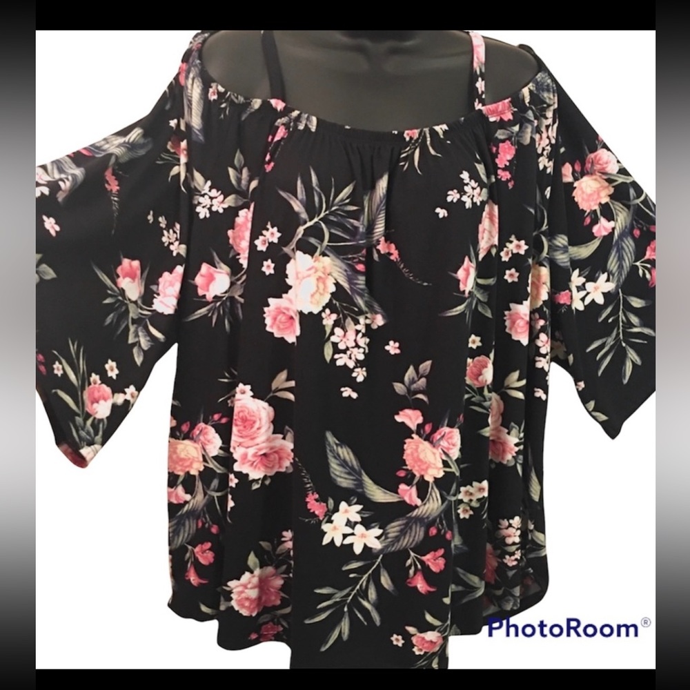 EUC•Eye Candy Black/Floral print off shoulder top sz 3X
